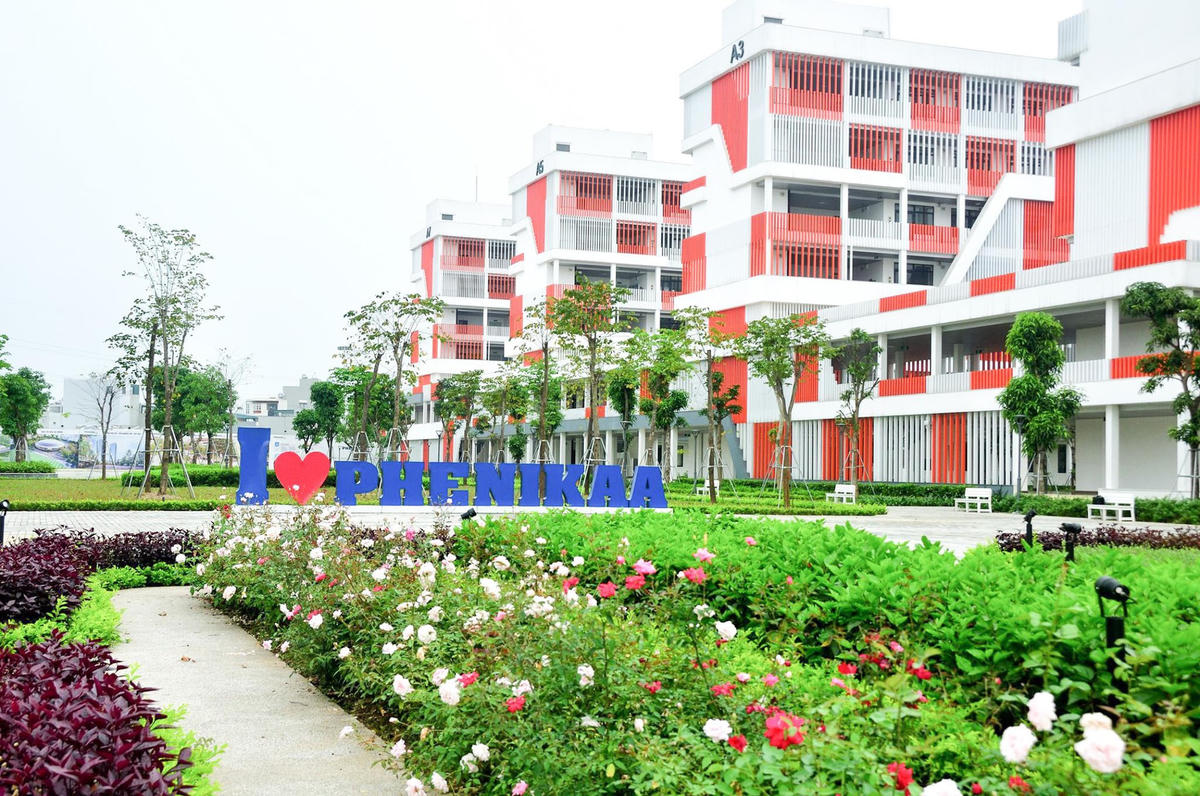 Năm 2023, Trường Đại học Phenikaa tuyển sinh 7.668 chỉ tiêu cho 41 ngành/chương trình đào tạo.