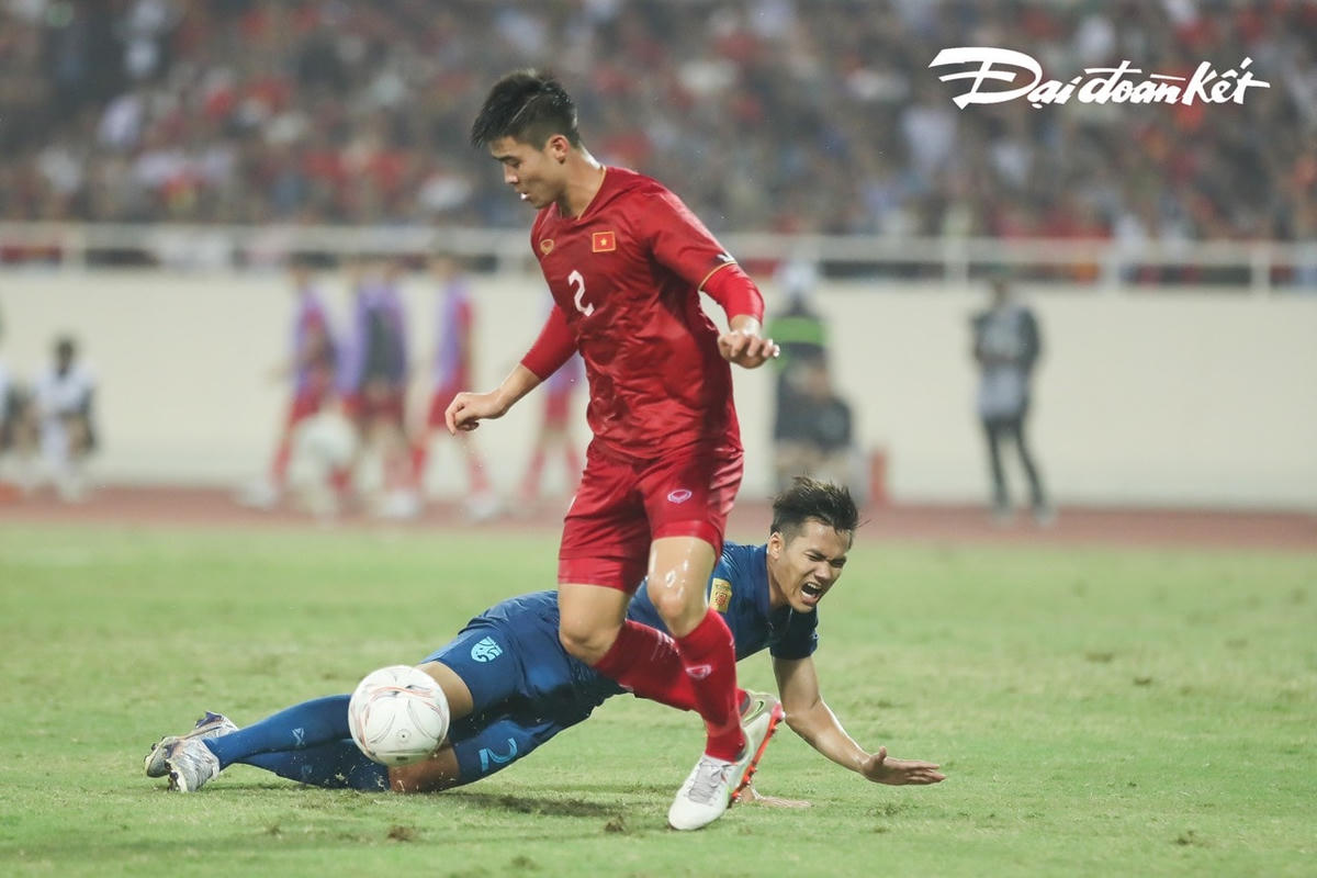Duy Mạnh đã làm tròn vai trong trận đấu ngày hôm nay. Ảnh: Quang Vinh.