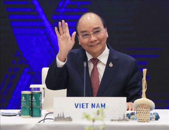 Chủ tịch nước Nguyễn Xuân Phúc tại phiên thảo luận. Ảnh: TTXVN