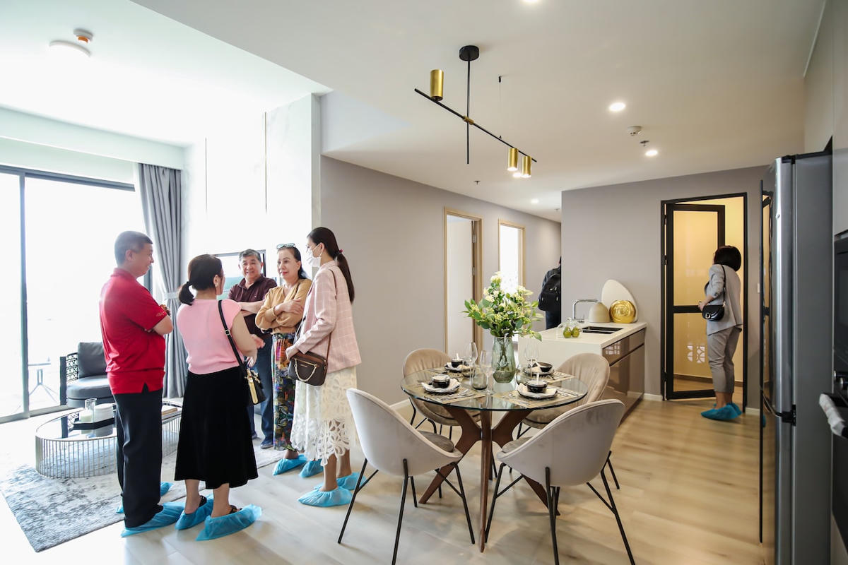 Theo chân khách hàng trải nghiệm căn hộ cao cấp nhất khu Đông TP HCM