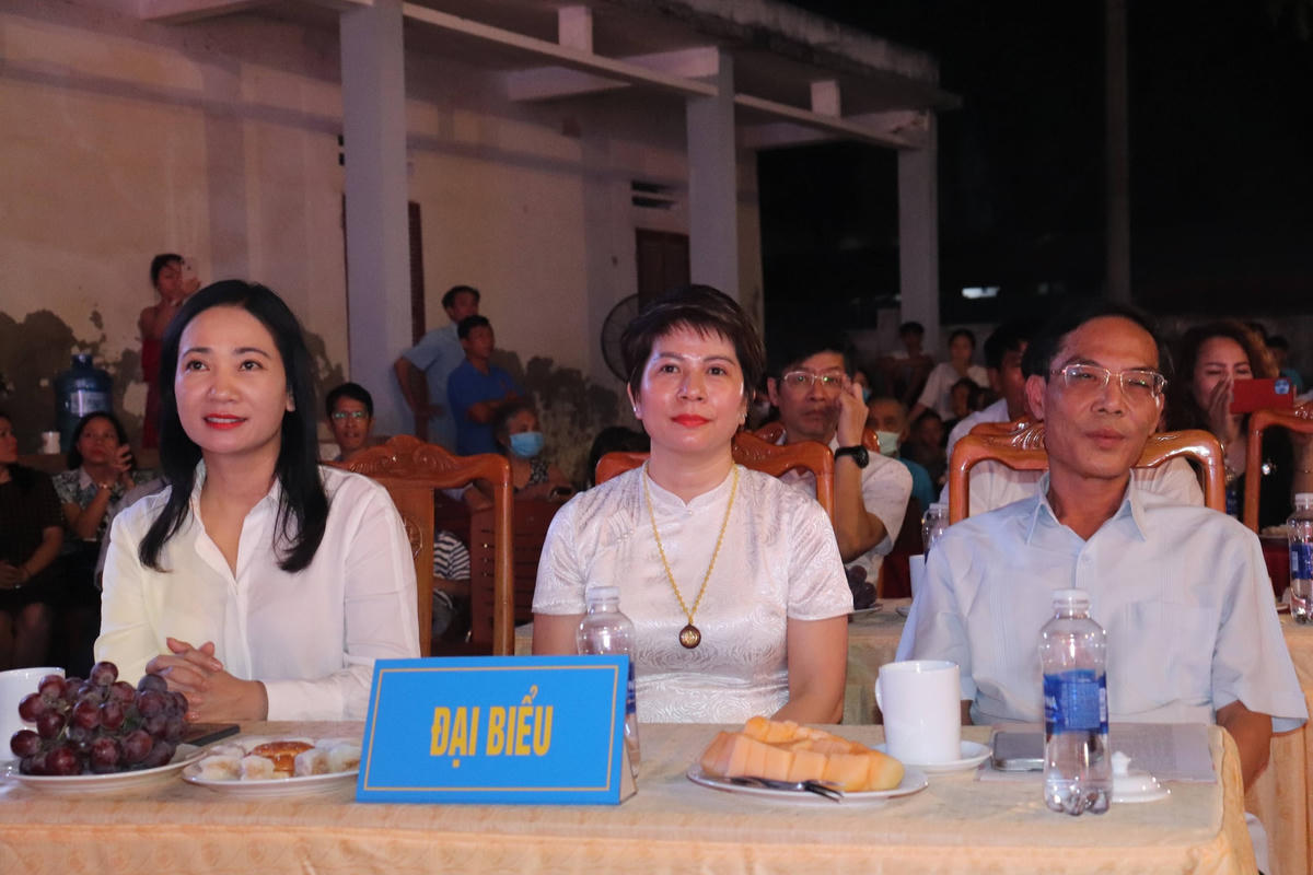 Dự Đêm hội Trăng Rằm có ông Đầu Thanh Tùng, Phó Chủ tịch UBND tỉnh Thanh Hóa.
