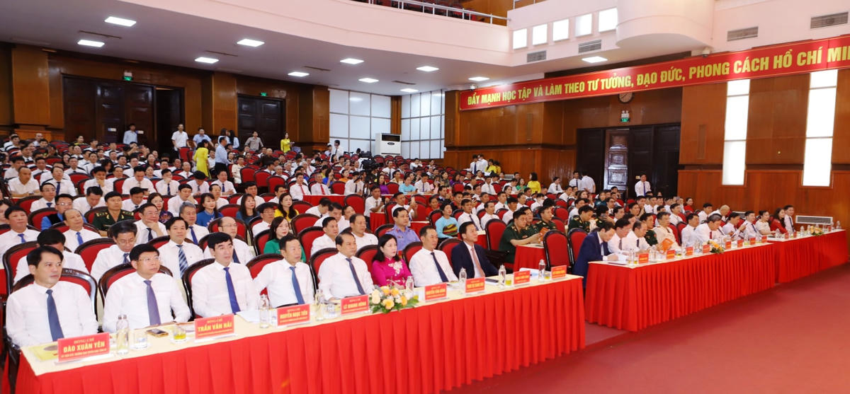 Quang cảnh hội nghị.