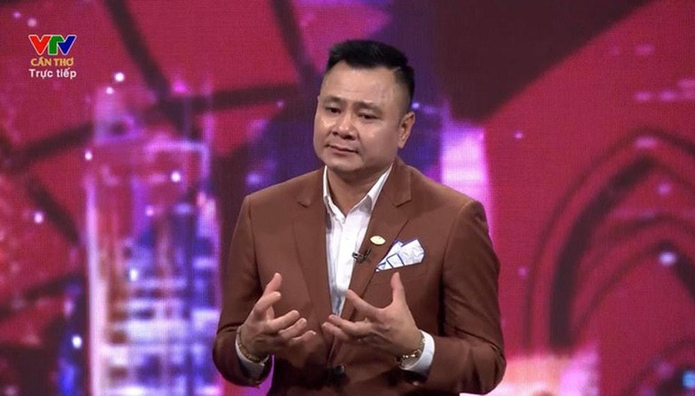 Khách mời tham gia bình luận trong các trận đấu tối 24/11 đã có sự thay đổi (Ảnh chụp màn hình)