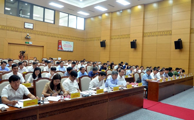 Các đại biểu dự hội nghị.