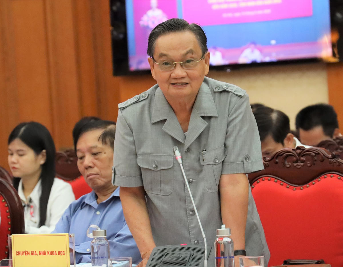 Chuyên gia kinh tế, TS.Trần Du Lịch phát biểu tại hội thảo
