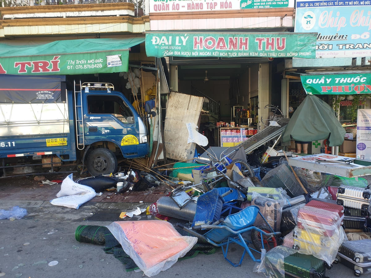 Nơi xảy xe tải BKS: 95C 006.11 vào nhà dân.