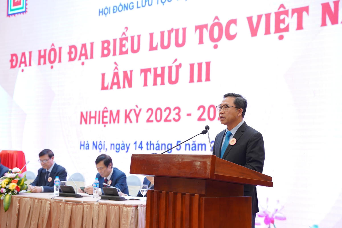 TS Lưu Bình Nhưỡng phát biểu tại Đại hội.