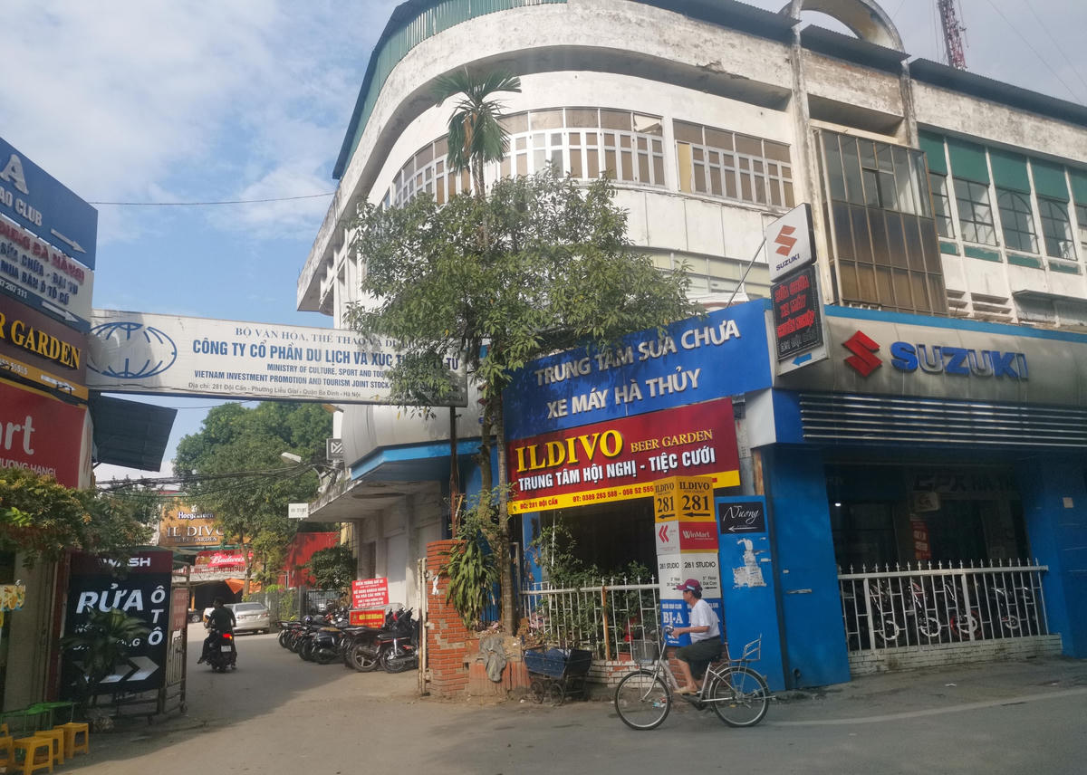 Khu đất 281 Đội Cấn, Ba Đình, Hà Nội thuộc sở hữu nhà nước do Công ty TNHH MTV Quản lý nhà Hà Nội quản lý, có một số vi phạm. Ảnh: Quang Vinh.