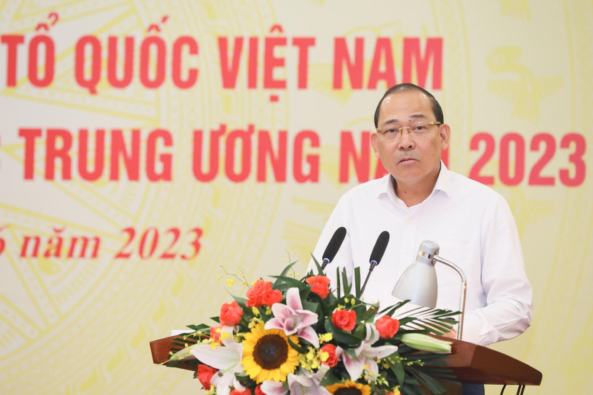 Phó Chủ tịch Hoàng Công Thủy phát biểu tại Hội nghị. Ảnh: Quang Vinh.