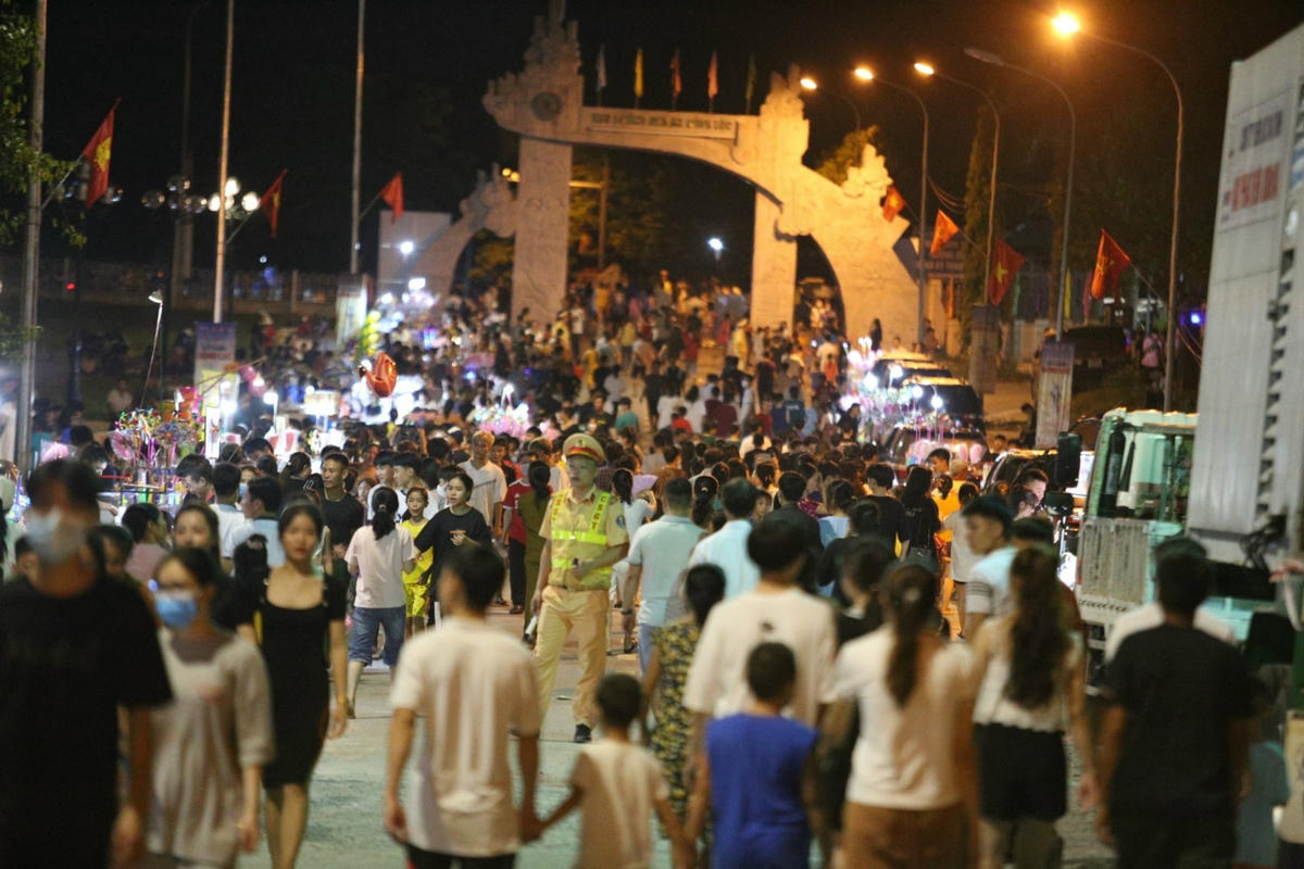 Chương trình thu hút nhiều người dân tham gia.