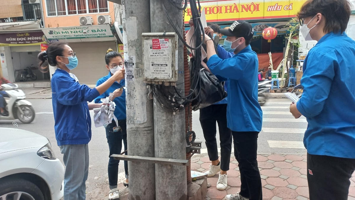 Một hoạt động vì môi trường của thanh niên phường Điện Biên, quận Ba Đình, TP Hà Nội.