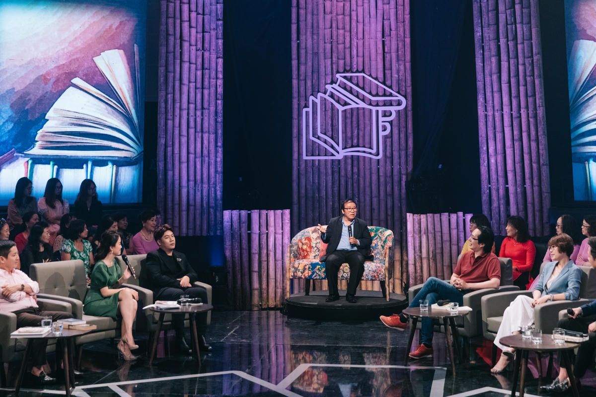 Những ký ức về một thời mỗi trang sách hiếm có được các khách mời chia sẻ trong chương trình.