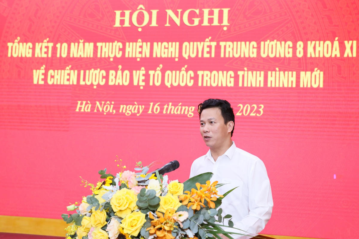 Ông Đặng Quốc Khánh, Uỷ viên Trung ương Đảng, Bí thư Ban cán sự đảng, Bộ trưởng Bộ TN&MT phát biểu tại Hội nghị.