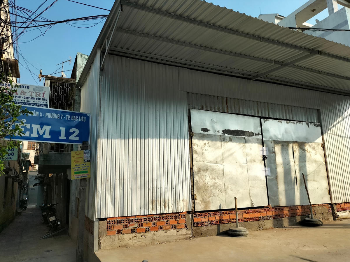  Công trình xây dựng không phép của ông Đào Chí Tâm, nơi hai cán bộ bị 'nhốt' khi kiểm tra. 
