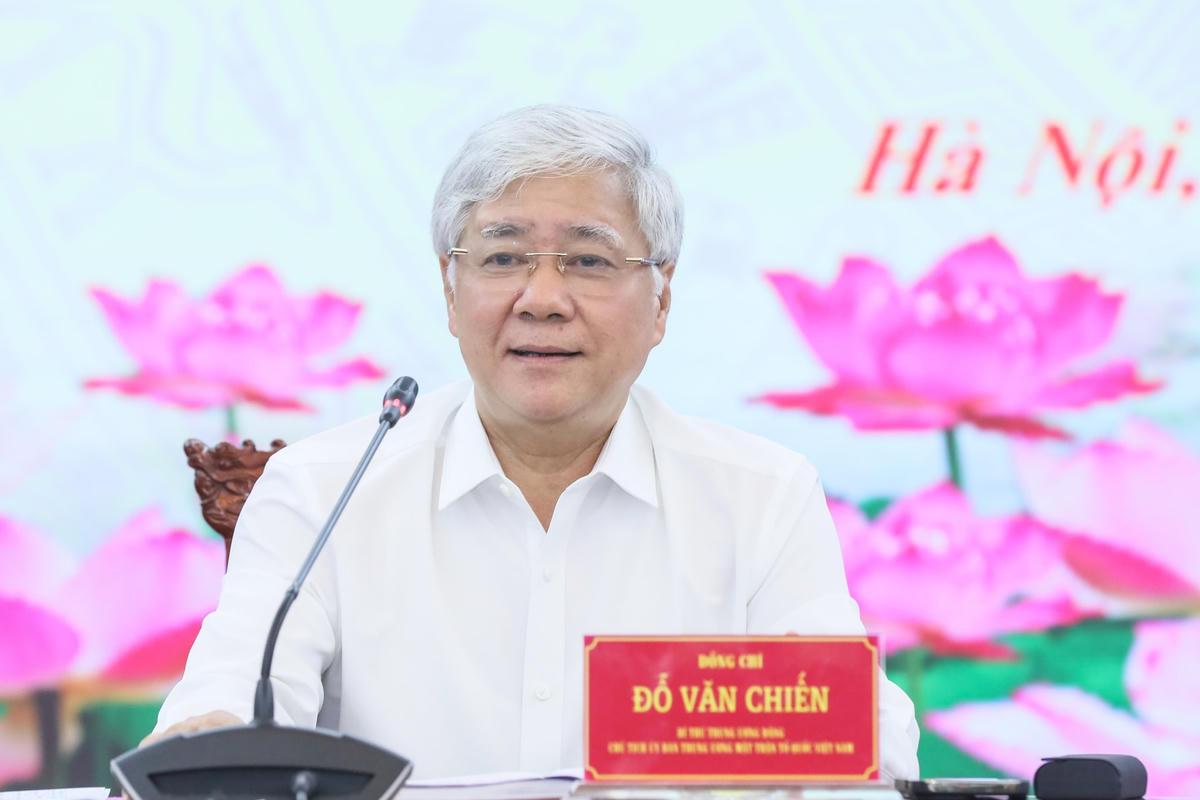 Bí thư Trung ương Đảng, Chủ tịch UBTƯ MTTQ Việt Nam Đỗ Văn Chiến phát biểu tại Hội nghị. Ảnh: Quang Vinh.