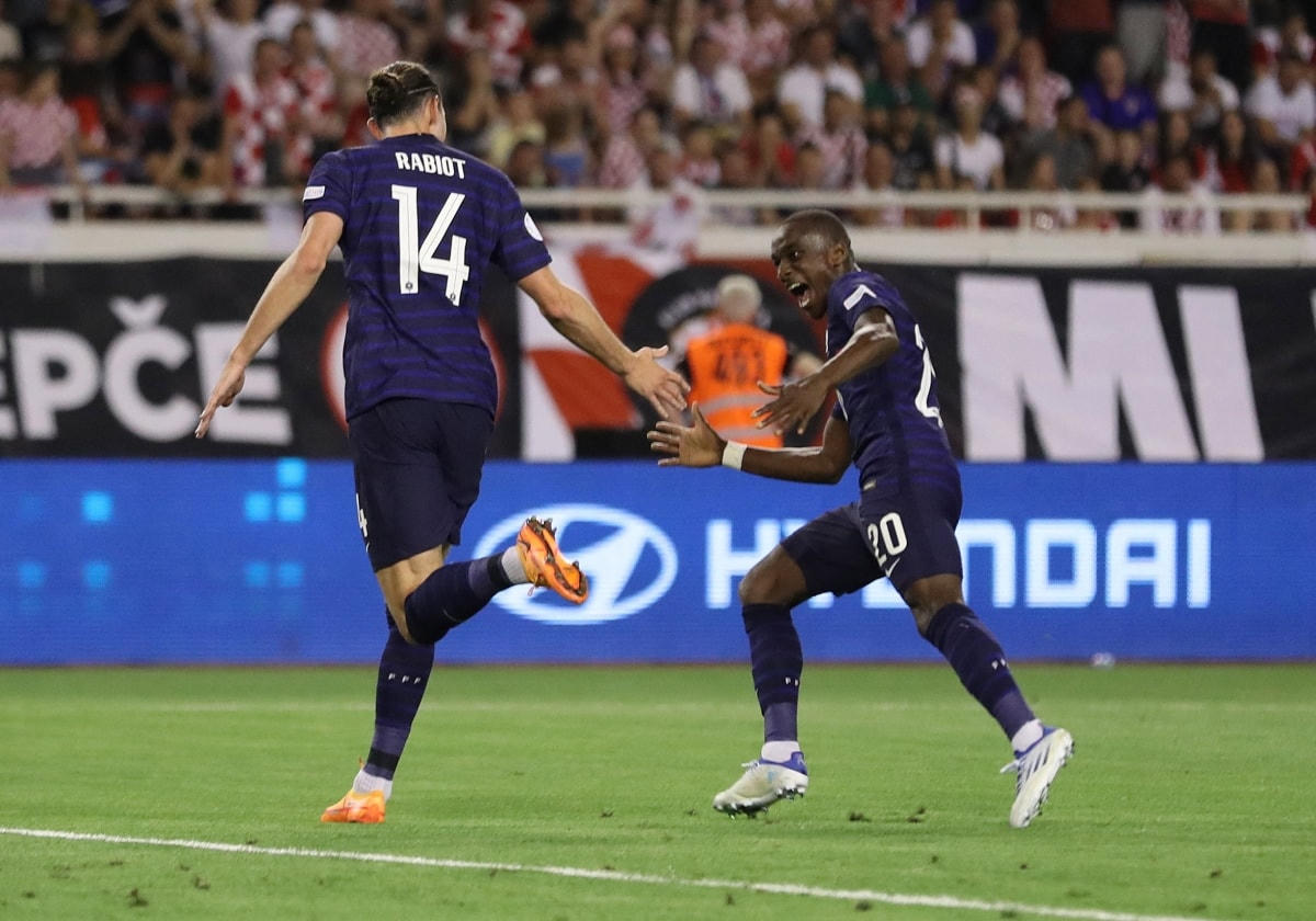 Đội tuyển Pháp ghi bàn dẫn trước nhưng không thể có chiến thắng. (Ảnh: Reuters). 