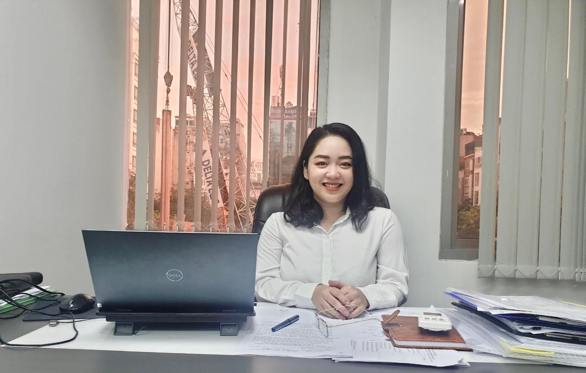 Luật sư tố tụng Dương Ánh Nga nêu quan điểm xoay quanh việc cấp phép các cuộc thi nhan sắc. 