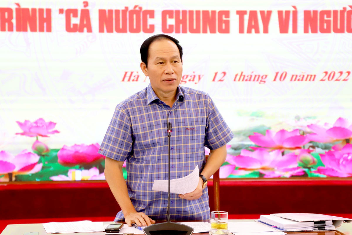 Phó Chủ tịch – Tổng Thư ký Lê Tiến Châu phát biểu tại cuộc họp.