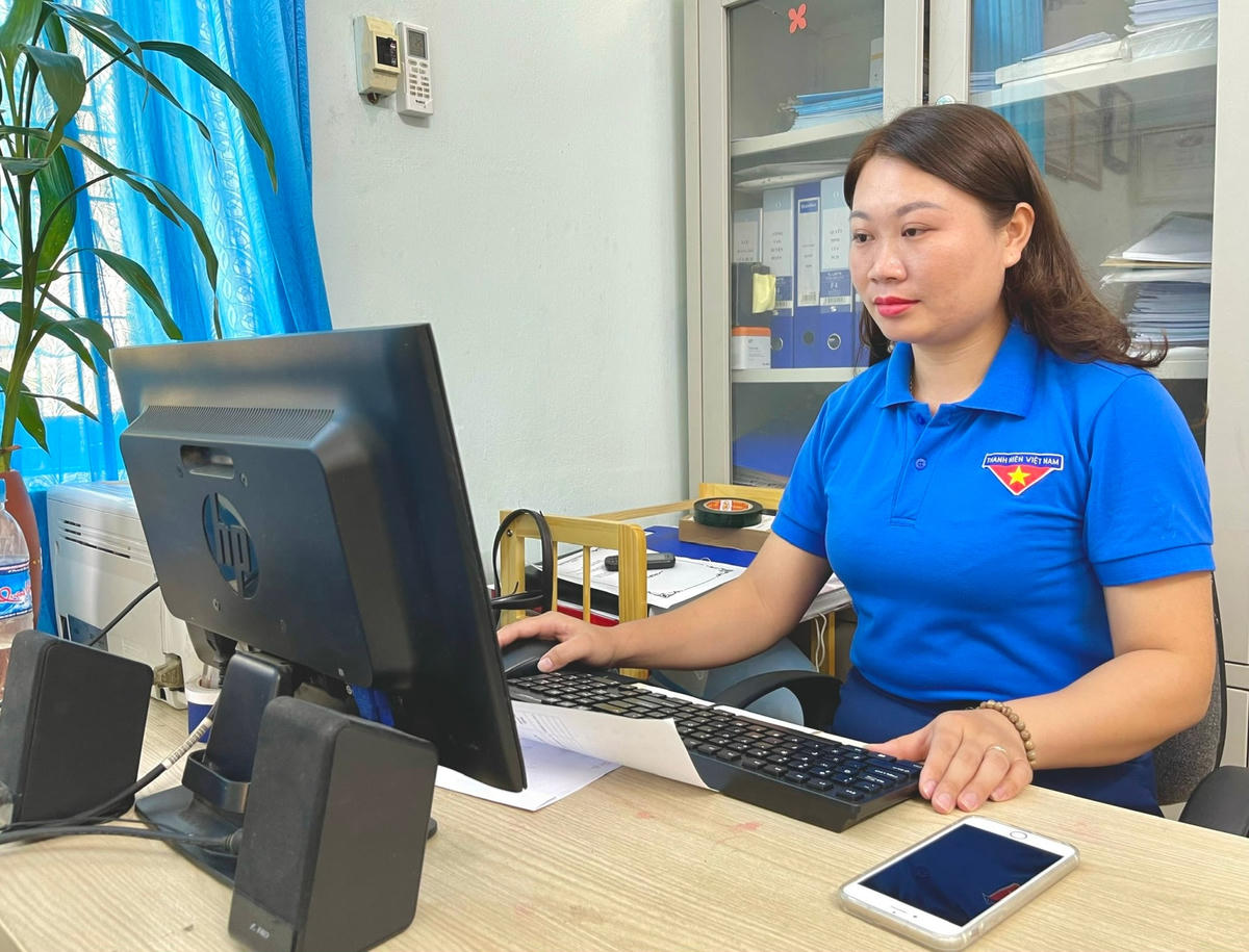 Chị Triệu Thị Mai, Bí thư Đoàn TNCS Hồ Chí Minh xã Hòa Bình đã tận dụng những kỹ năng cứu hộ, cứu nạn và phòng, chống đuối nước tập huấn để cứu 1 cháu nhỏ khỏi đuối nước.