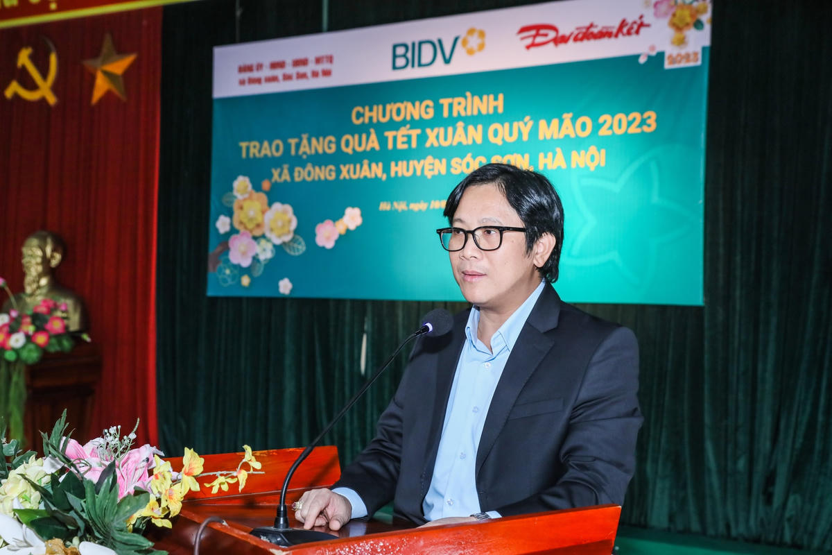 Quyền Tổng Biên tập Lê Anh Đạt phát biểu tại Chương trình về nguồn. Ảnh: Quang Vinh.