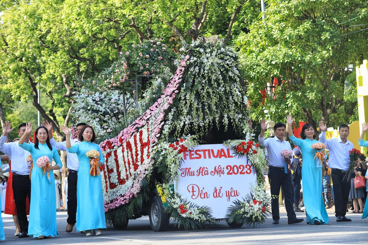 Hơn 1.500 người biểu diễn sự kiện Carnaval Thu Hà Nội năm 2023