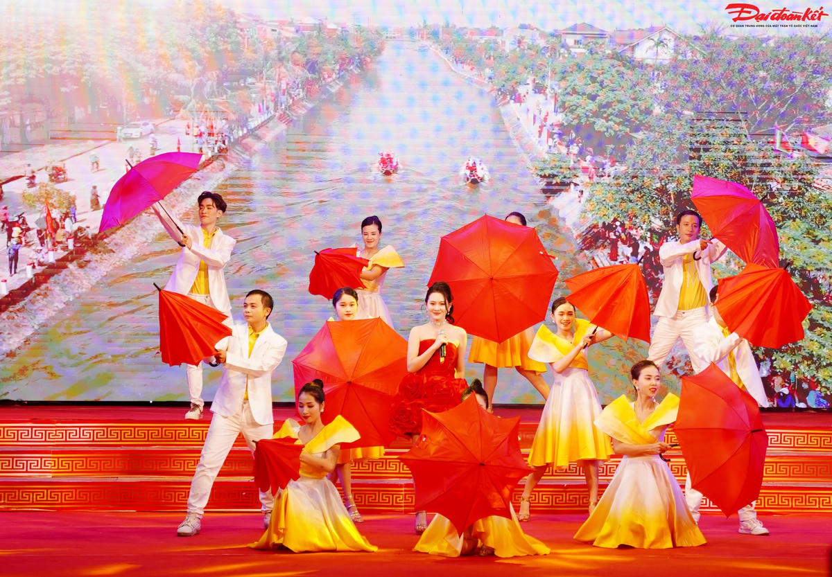 Hà Tĩnh: Tôn vinh nhiều doanh nghiệp, doanh nhân tiêu biểu
