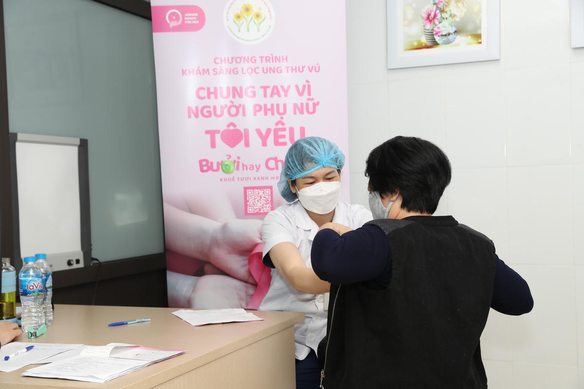 Khám sàng lọc để phát hiện bệnh sớm.
