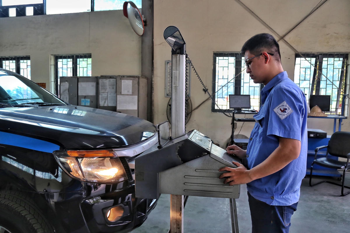 Dự kiến Bộ Quốc phòng sẽ bố trí điều động 30 đăng kiểm viên quân đội đỗ trợ cho các Trung tâm đăng kiểm để giải tỏa tình trạng ùn tắc.