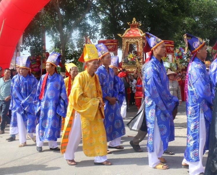 [ẢNH] Nam Định: Tri ân tiền nhân, dân làng tôn tạo đền cổ