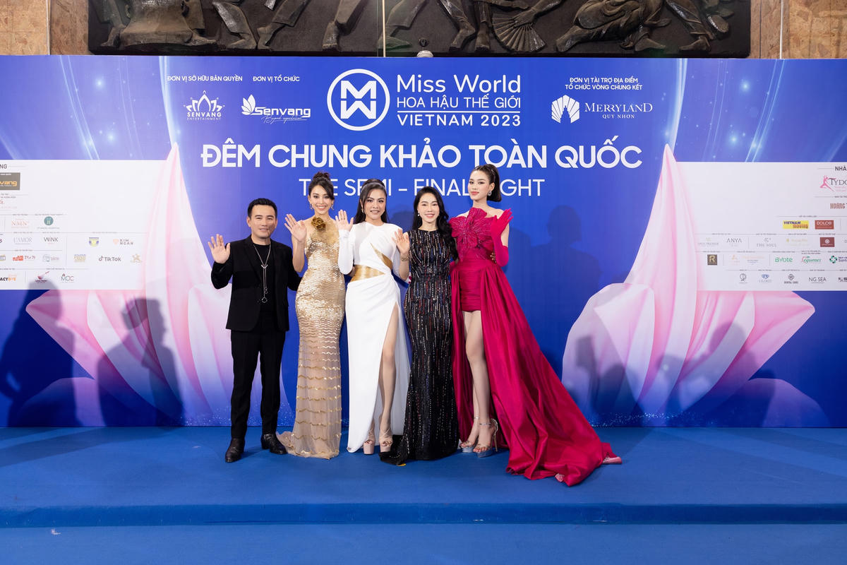Các thành viên trong Ban giám khảo của đêm thi tối nay.