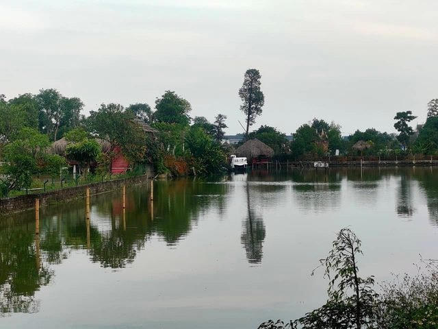 Khu vực ao sâu, nơi cháu bé 4 tuổi bị đuối nước.