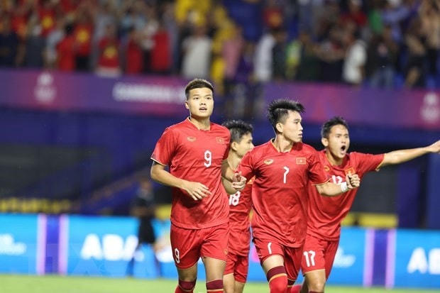 Văn Tùng ghi cả hai bàn thắng cho U22 Việt Nam. (Ảnh: Hoàng Linh/TTXVN).