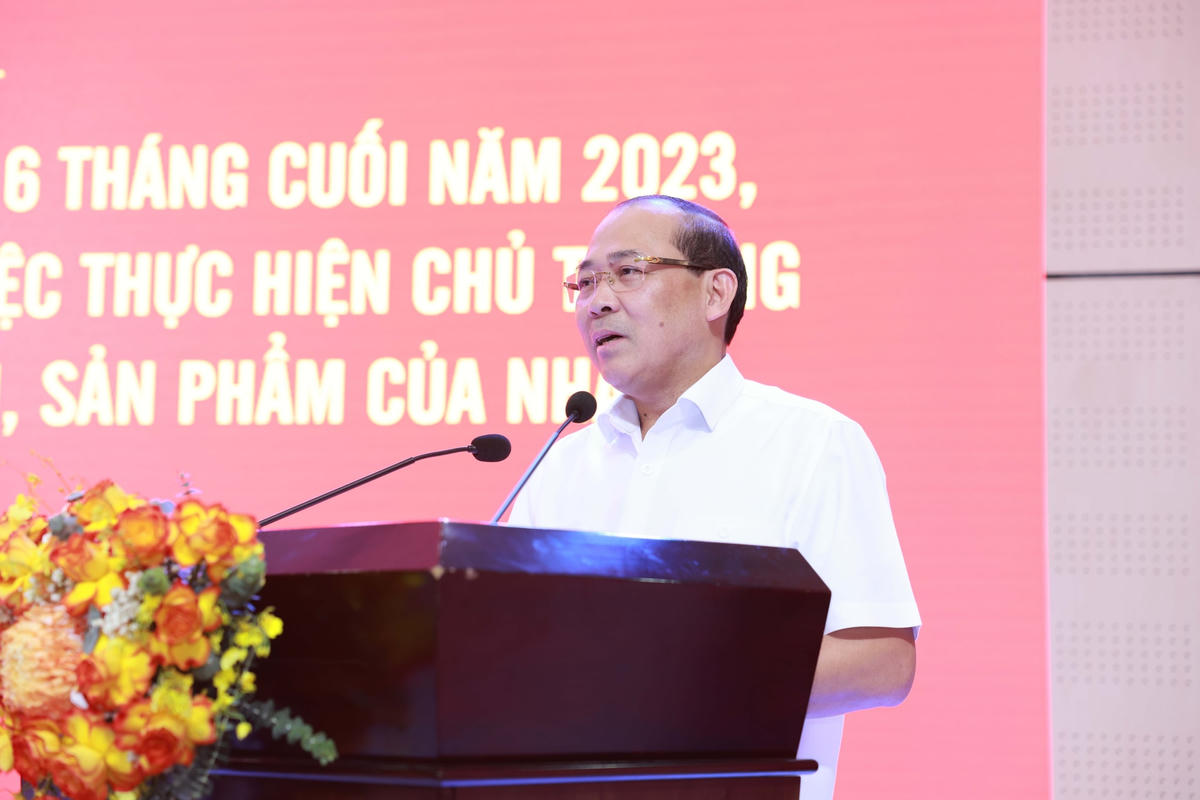 Phó Chủ tịch UBTƯ MTTQ Việt Nam Hoàng Công Thủy phát biểu tại Hội nghị.  