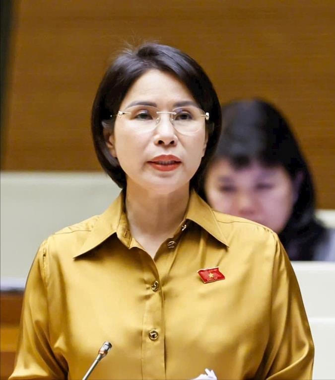 tran-thi-nhi-ha-so-chu-nhat(1).jpg