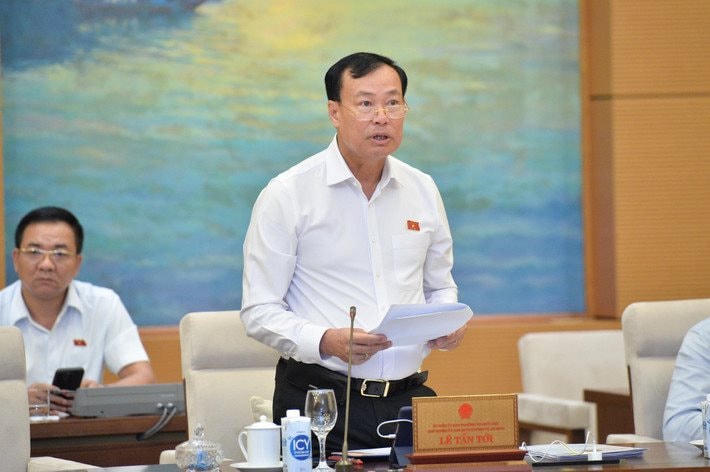 lê tán tới