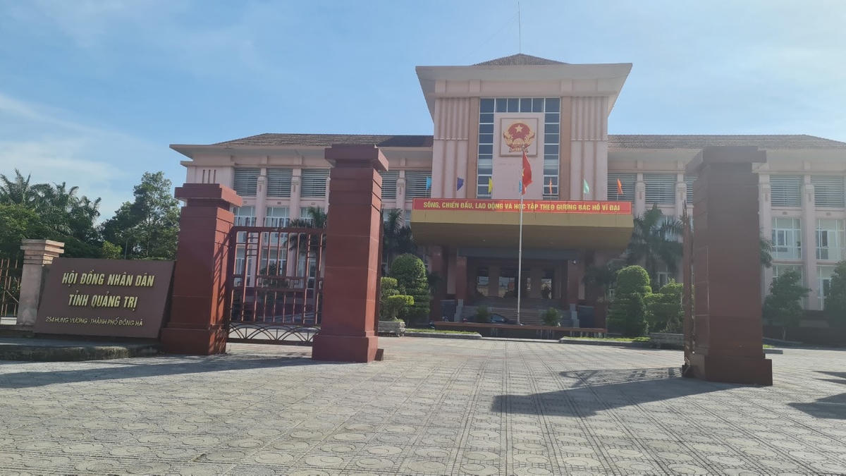 HĐND tỉnh Quảng Trị đã thông qua Nghị quyết bãi nhiệm chức danh Phó Trưởng Ban Dân tộc HĐND tỉnh, bãi nhiệm đại biểu HĐND tỉnh nhiệm kỳ 2021 - 2026 đối với ông Hồ Quốc Hương.