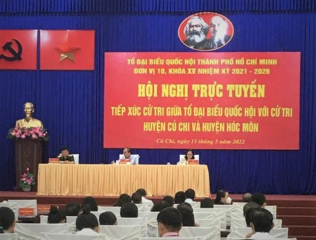 Quang cảnh Hội nghị tiếp xúc cử tri.