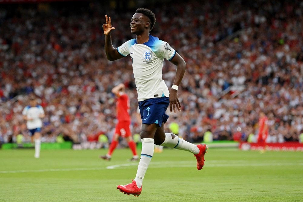 Saka lập hat-trick giúp tuyển Anh thắng hủy diệt. (Nguồn: UEFA).