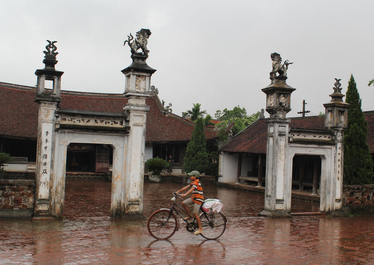 Đình Mông Phụ (Đường Lâm, Sơn Tây, Hà Nội).  Ảnh: Thư Hoàng.