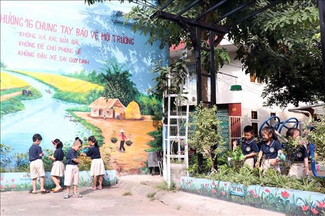 Công trình công viên - khu vui chơi, tập thể dục tại Chung cư Cây Mai, Phường 13, Quận 11- giải nhất Hội thi công trình xanh-sạch- thân thiện môi trường dựa vào cộng đồng dân cư do Uỷ ban MTTQ Việt Nam Thành phố Hồ Chí Minh tổ chức năm 2022.