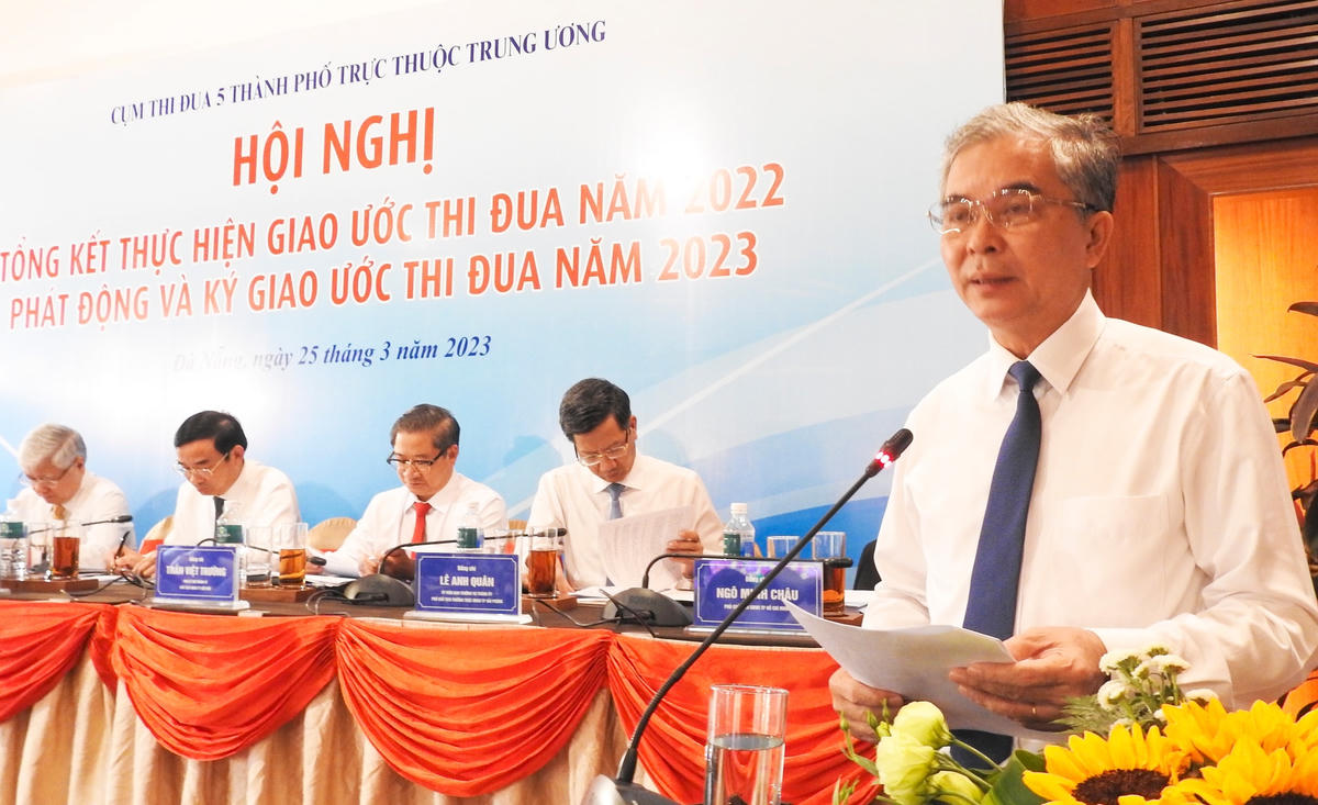 Chủ tịch Đỗ Văn Chiến dự, chỉ đạo Hội nghị Cụm thi đua 5 TP trực thuộc Trung ương