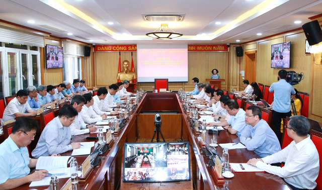 Hội nghị quán triệt, triển khai thực hiện các quy định mới ban hành của Bộ Chính trị, Ban Bí thư về công tác tổ chức xây dựng Đảng . Ảnh: TTXVN.