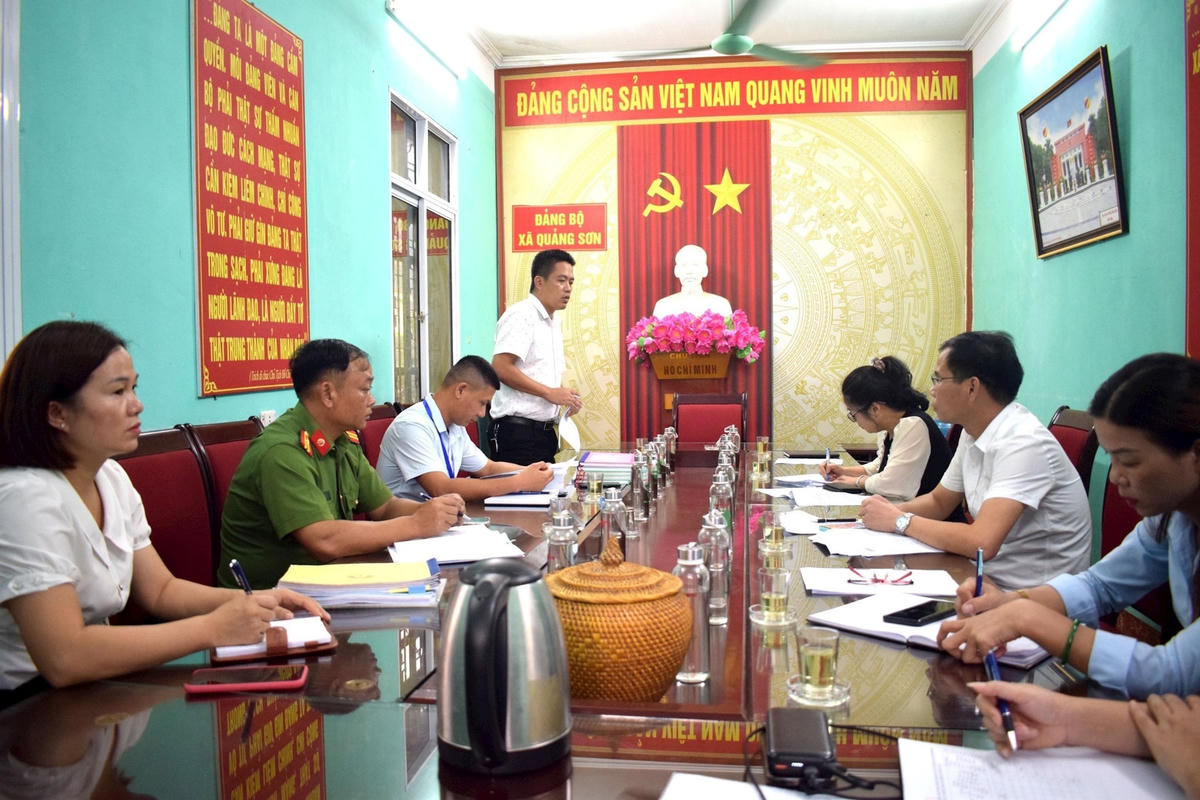 doan-cong-tac-cua-ban-dan-toc-tinh-khao-sat-thuc-trang-tao-hon-va-hon-nhan-can-thuyet-thong-tai-xa-quang-son-huyen-hai-ha.-1-.jpg