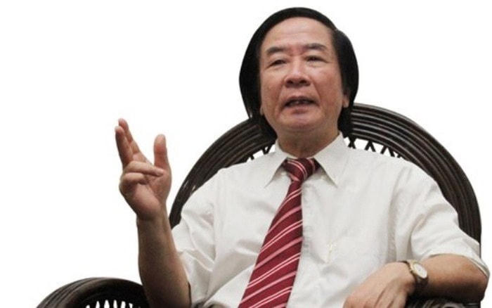 TS. Nguyễn Xuân Thủy.