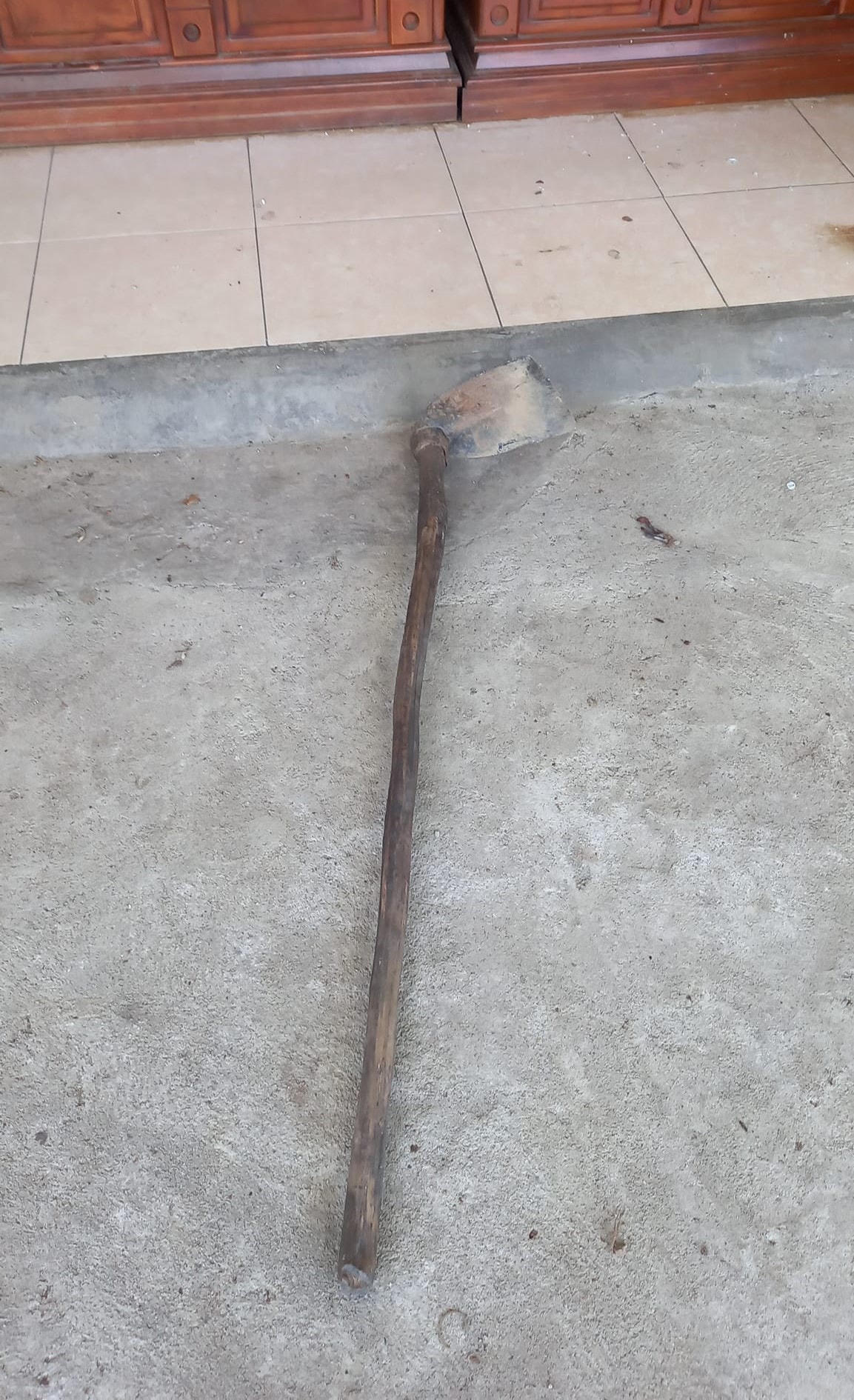 Dụng cụ gây án của nghi phạm Tú.