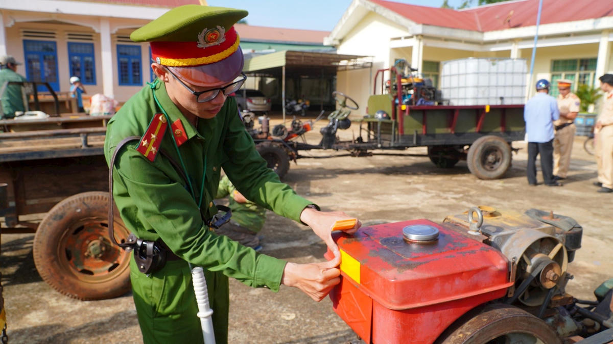 z5515763910672_61429ec8e8e254331b4ee5c3070d0931.jpg