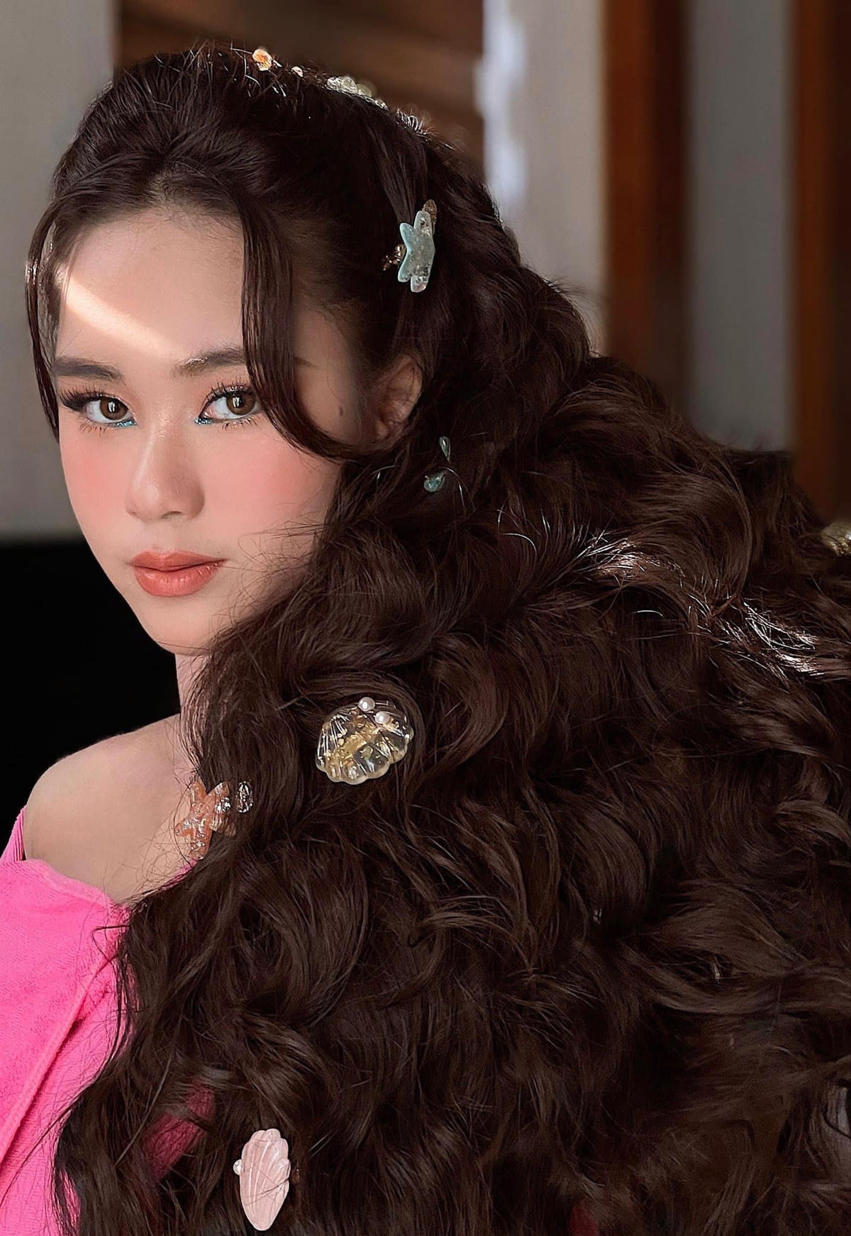 Bella Vũ Huyền Diệu thể hiện tốt qua các vòng thi, mang vương miện về cho Việt Nam. 