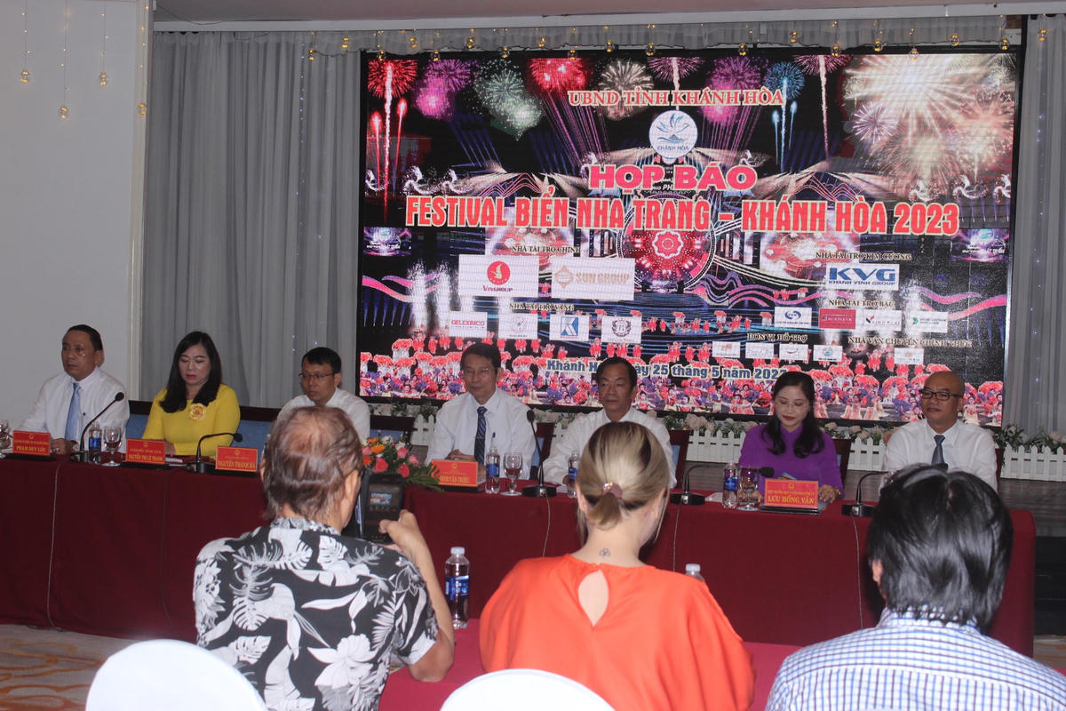 Họp báo giới thiệu chương trình Festival Biển Nha Trang 2023.