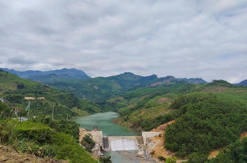 Một góc thủy điện Kà Tinh.