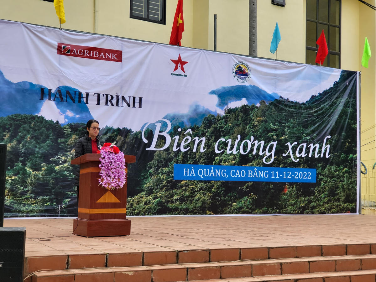 ‘Hành trình biên cương xanh’ trao quà cho các hộ nghèo tại huyện Hà Quảng, Cao Bằng